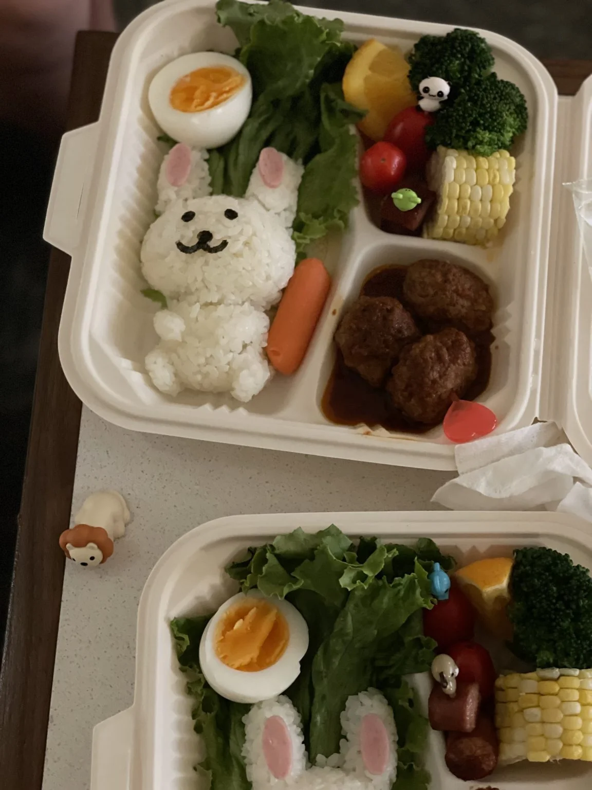 うさぎ型おにぎりのイースター弁当